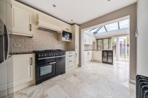 Kitchen diner angle 1- click for photo gallery